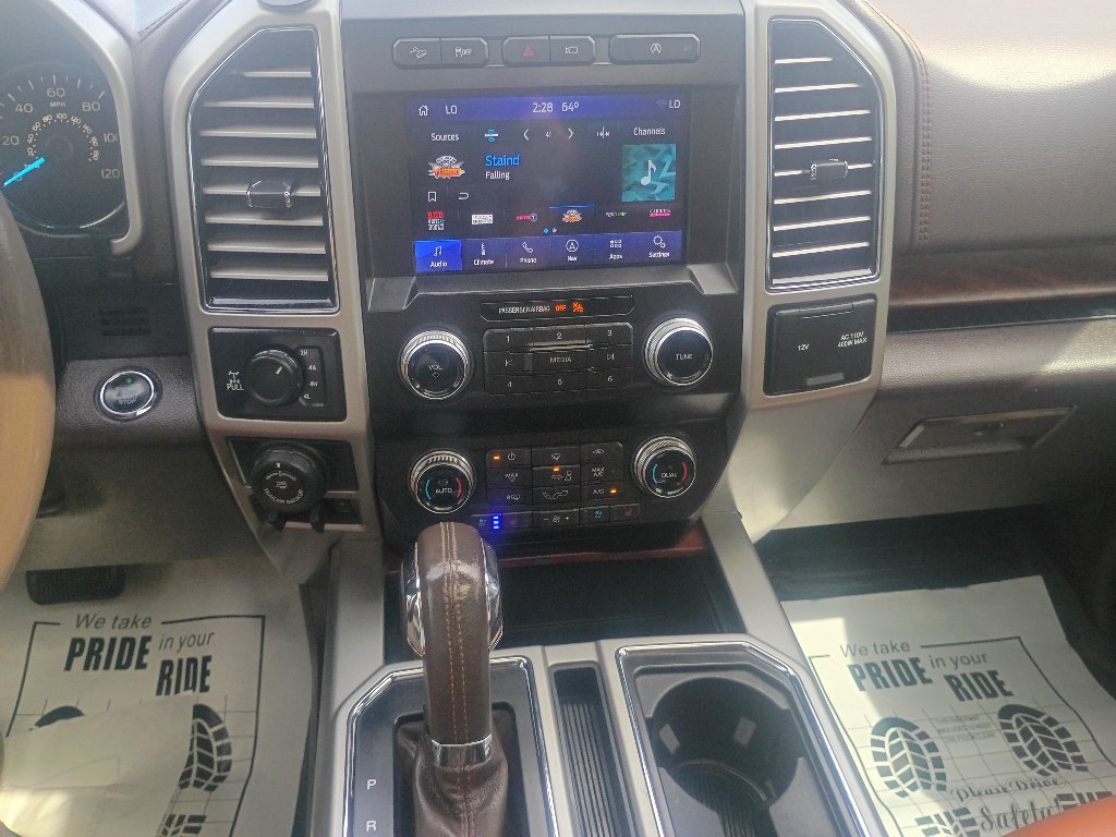 Used 2019 Ford F150 King Ranch w/ Equipment Group 601A Luxury AWD/4WD image 16