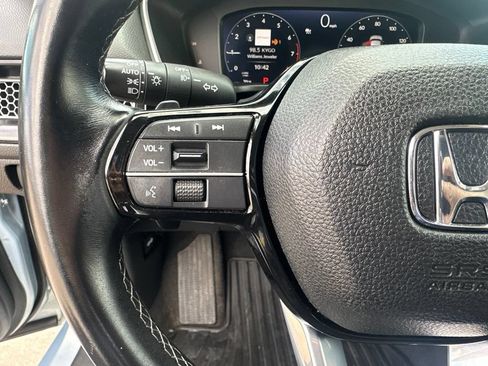 Used 2023 Honda Civic Touring image 10