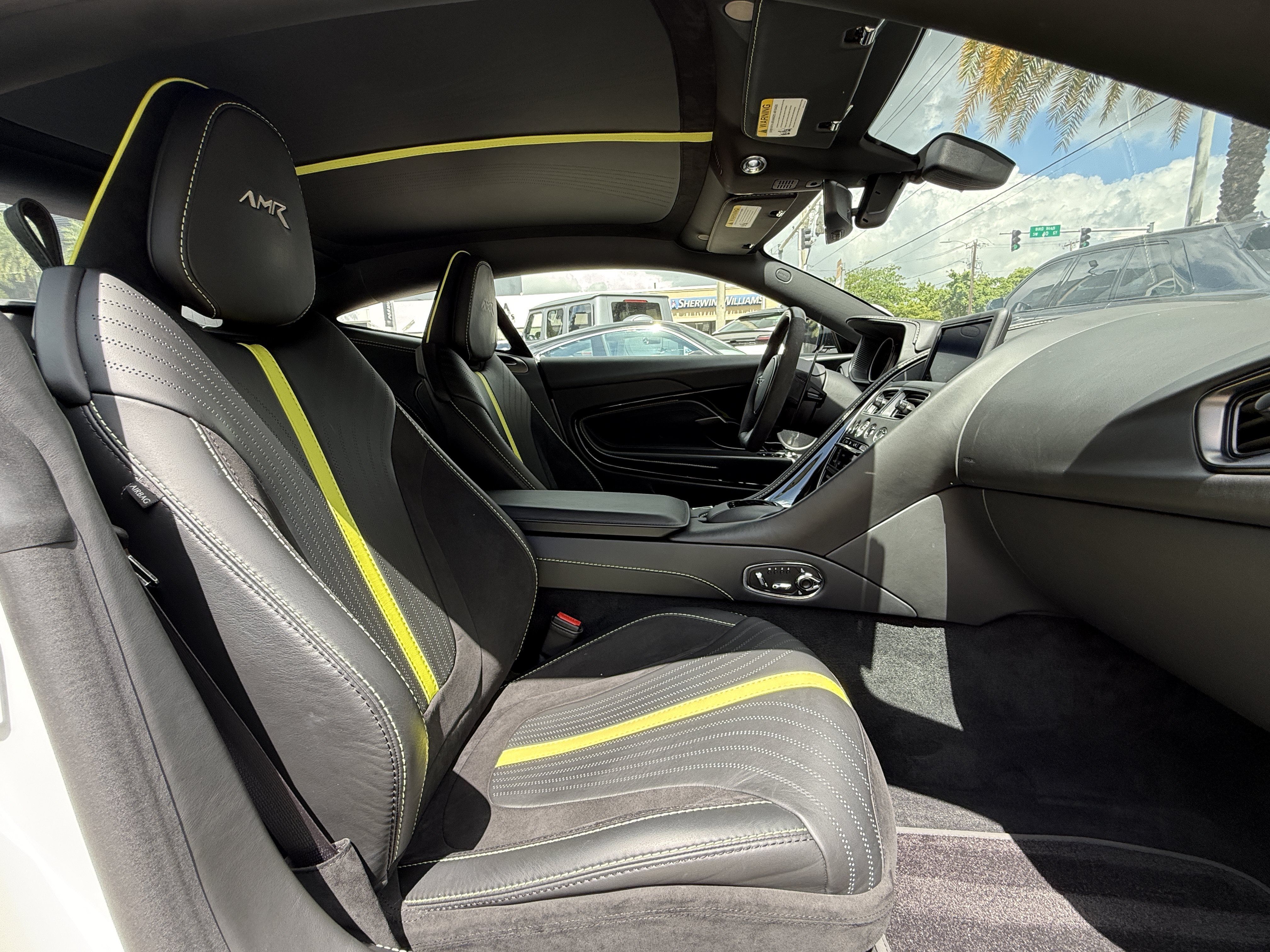 Used 2020 Aston Martin DB11 AMR RWD image 17