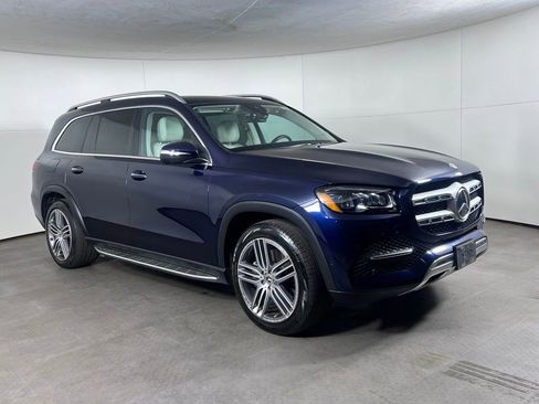 Used 2021 Mercedes-Benz GLS 450 4MATIC image 9
