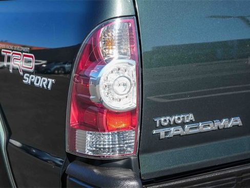 Used 2011 Toyota Tacoma PreRunner image 10