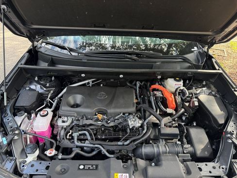 Used 2025 Toyota RAV4 LE image 25
