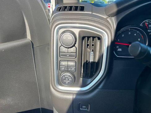 Used 2022 Chevrolet Silverado 2500 LT w/ Convenience Package AWD/4WD image 41