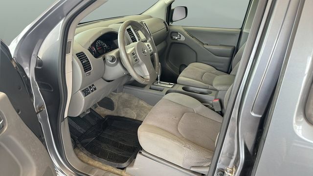 Used 2017 Nissan Frontier SV AWD/4WD image 8