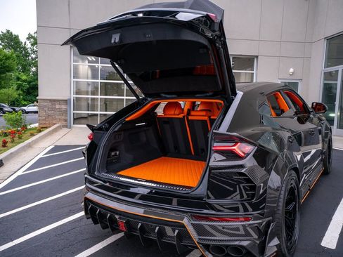 Used 2022 Lamborghini Urus AWD/4WD image 73