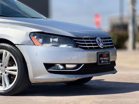 Used 2013 Volkswagen Passat TDI SEL Premium image 8