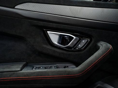 Used 2024 Lamborghini Urus Performante image 37