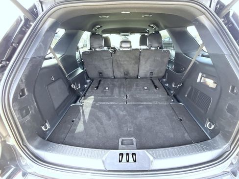 Used 2025 Ford Explorer ST-Line w/ ST-Line Street Pack AWD/4WD image 26