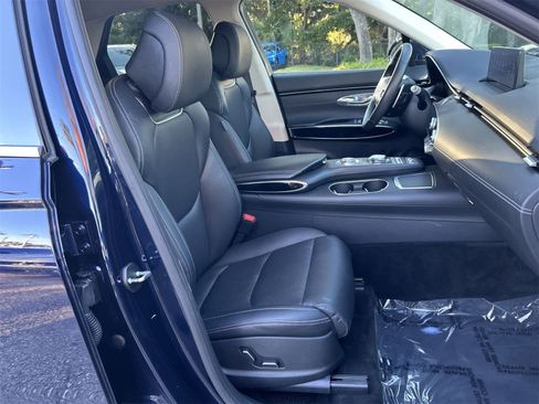 Used 2025 Genesis GV70 2.5T image 14