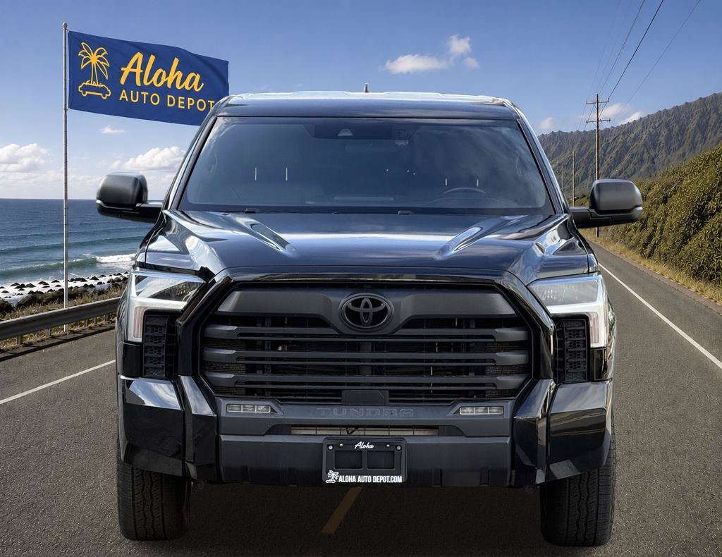 Used 2025 Toyota Tundra SR5 w/ SR5 Premium Package AWD/4WD image 7