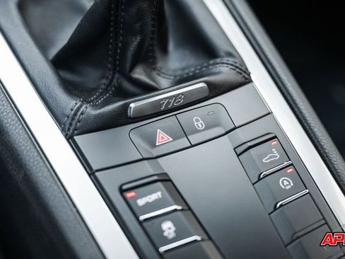 Used 2017 Porsche 718 Cayman image 16