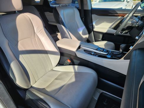 Used 2019 Lexus RX 350 AWD image 15