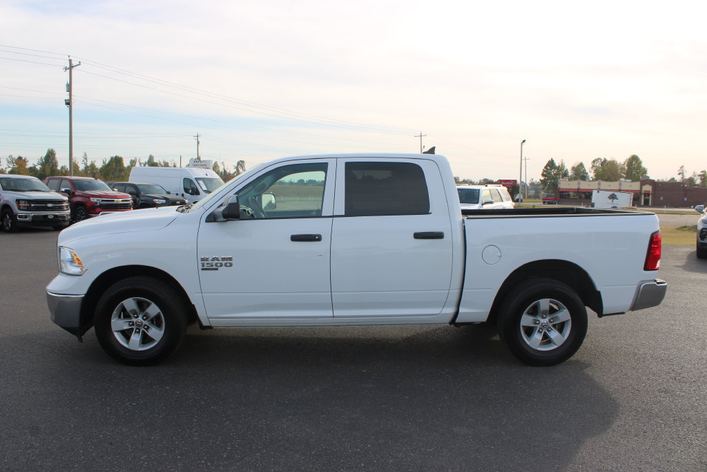Used 2023 RAM 1500 Classic SLT w/ Trailer & Traction Group RWD image 6