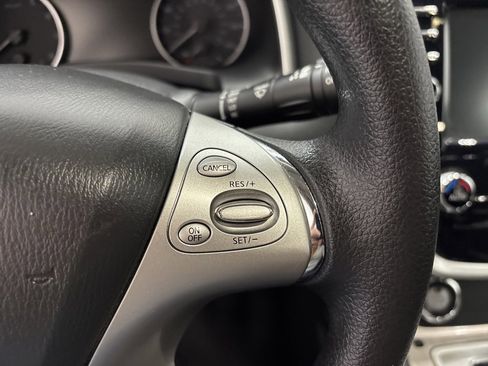 Used 2018 Nissan Murano S image 26