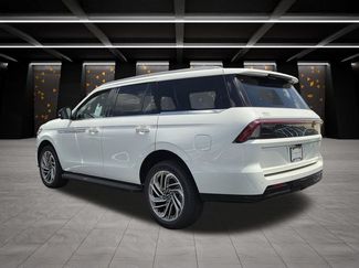 New 2026 Lincoln Navigator Premiere AWD/4WD video 3