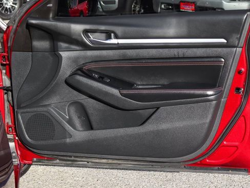 Used 2023 Nissan Altima 2.5 SR image 38