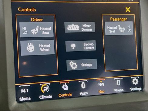 Used 2023 Jeep Cherokee Altitude Lux AWD/4WD image 20