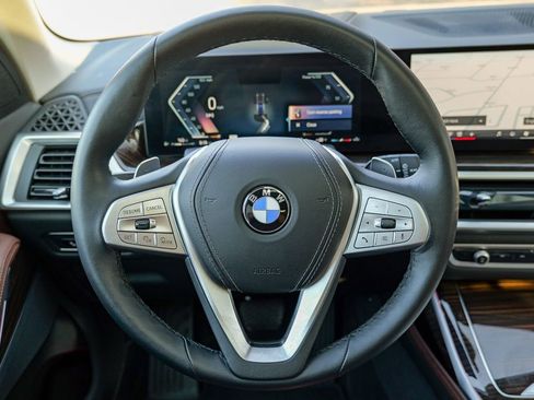 Used 2024 BMW X7 xDrive40i w/ Climate Comfort Package AWD/4WD image 47