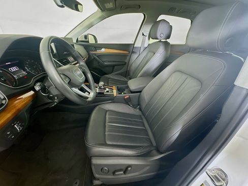 Used 2023 Audi Q5 2.0T Premium w/ Convenience Package image 13