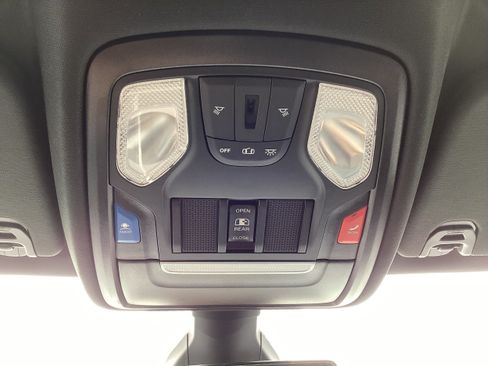 Used 2023 RAM 1500 Big Horn AWD/4WD image 19