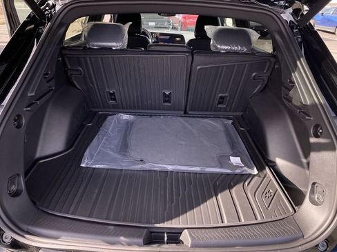 New 2026 Chevrolet Equinox EV LT FWD image 37