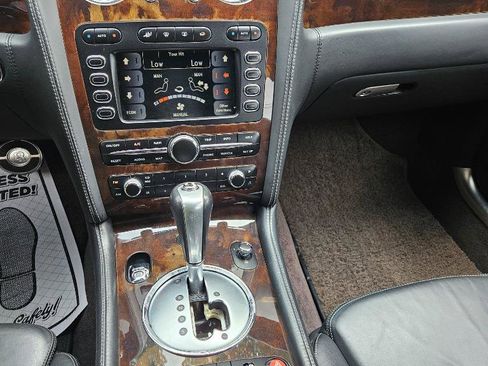 Used 2009 Bentley Flying Spur Flying Spur image 24