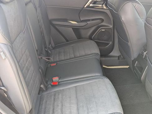 New 2026 Mitsubishi Outlander LE FWD image 30