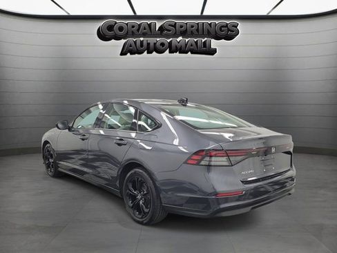 Certified 2025 Honda Accord SE image 4