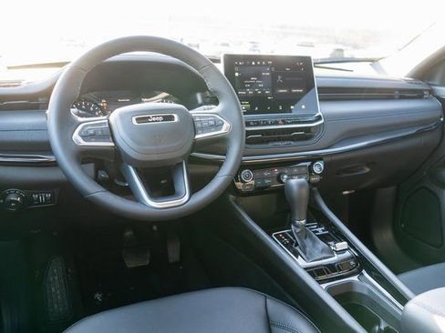 New 2026 Jeep Compass Limited AWD/4WD image 11