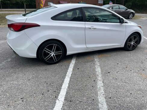 Used 2014 Hyundai Elantra FWD image 8