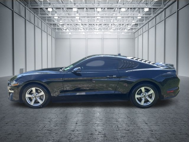 Used 2022 Ford Mustang Coupe RWD image 5