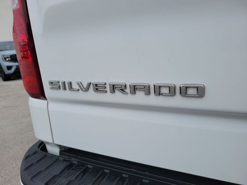 Used 2022 Chevrolet Silverado 1500 Custom RWD image 30