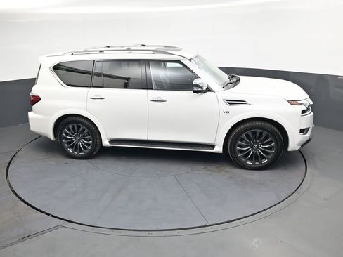 Used 2022 Nissan Armada Platinum w/ Captain's Chairs Package RWD image 35