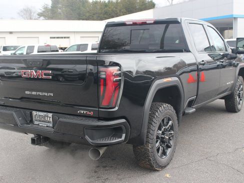 New 2026 GMC Sierra 2500 AT4 w/ AT4 Premium Plus Package image 7