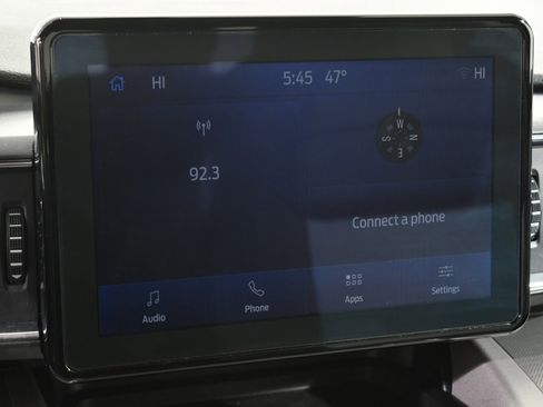 Used 2023 Ford Explorer XLT w/ Equipment Group 202A image 29