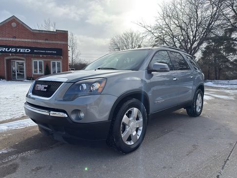 Used 2008 GMC Acadia SLT w/ Convenience Package image 2