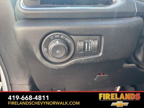 Used 2022 Chrysler Pacifica Pinnacle image 22