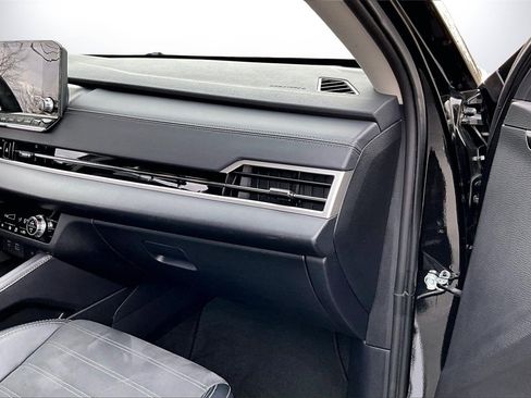 Used 2024 Mitsubishi Outlander SE image 18