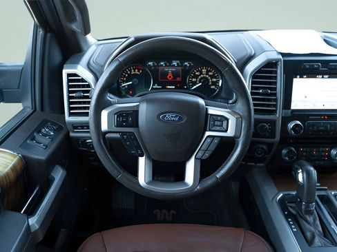 Used 2018 Ford F150 King Ranch w/ Equipment Group 601A Luxury AWD/4WD image 15