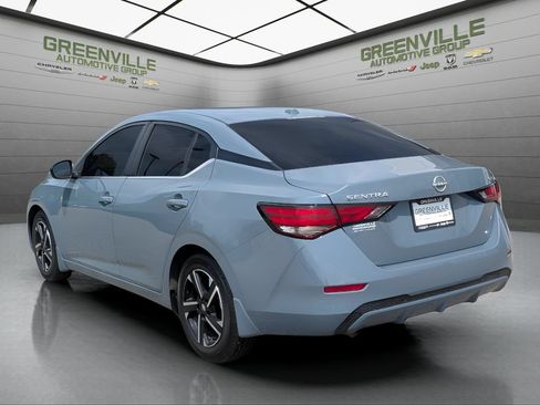 Used 2024 Nissan Sentra SV FWD image 5