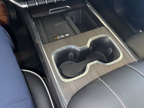 Used 2025 GMC Acadia Denali image 28