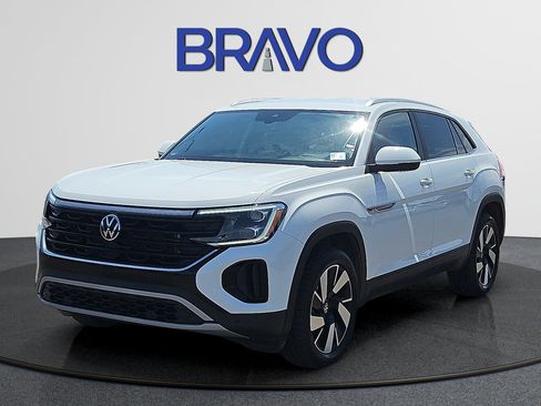 Used 2024 Volkswagen Atlas Cross Sport SE FWD image 1