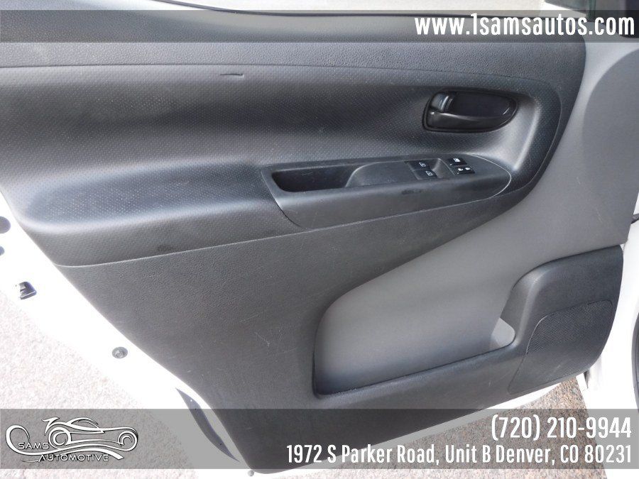 Used 2017 Nissan NV200 SV w/ Technology Package FWD image 36