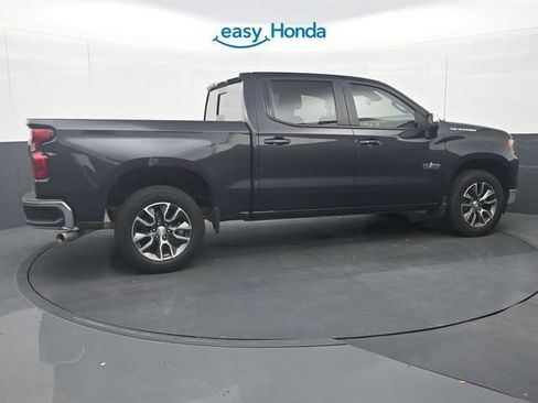 Used 2022 Chevrolet Silverado 1500 LT w/ Convenience Package II RWD image 8