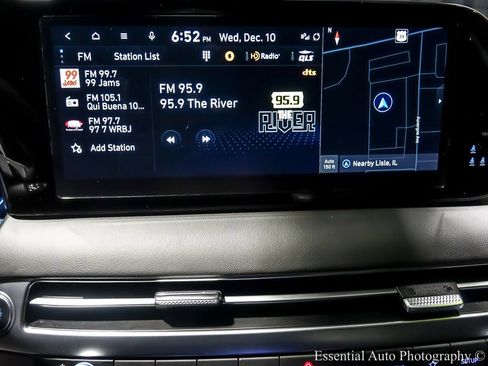 Used 2024 Hyundai Palisade Calligraphy image 25