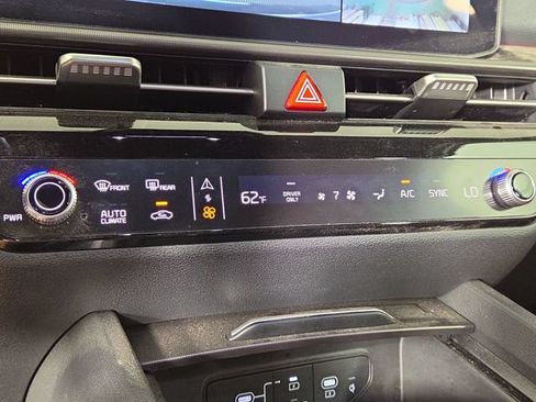 Certified 2026 Kia Sportage SX Prestige AWD/4WD image 18