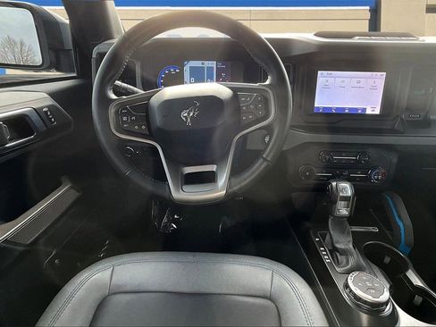 Used 2023 Ford Bronco Black Diamond image 8