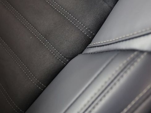 Used 2024 Mitsubishi Outlander SE Black Edition FWD image 33