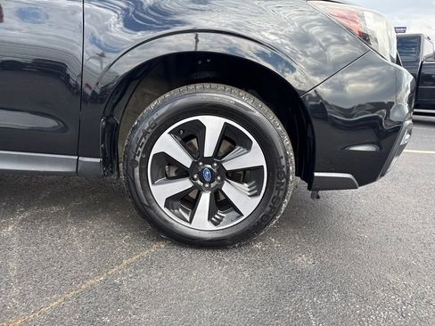 Used 2017 Subaru Forester 2.5i Premium AWD/4WD image 41