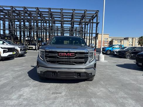 Used 2025 GMC Sierra 1500 SLT AWD/4WD image 2